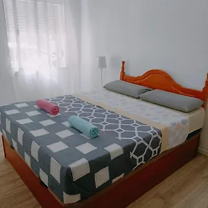 8 Mins Walk To Train Station Cost Youth Apartamento Sevilha