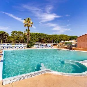 https://parc-st-james-oasis-village.fr-provencehotel.com